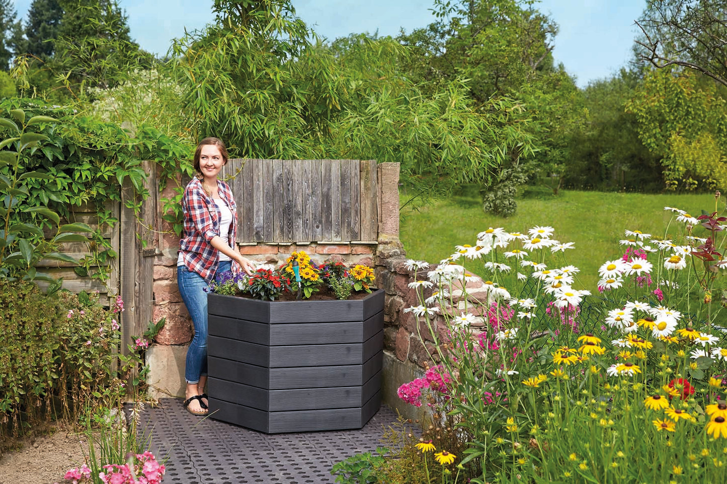Raised Garden Bed Hexagonal