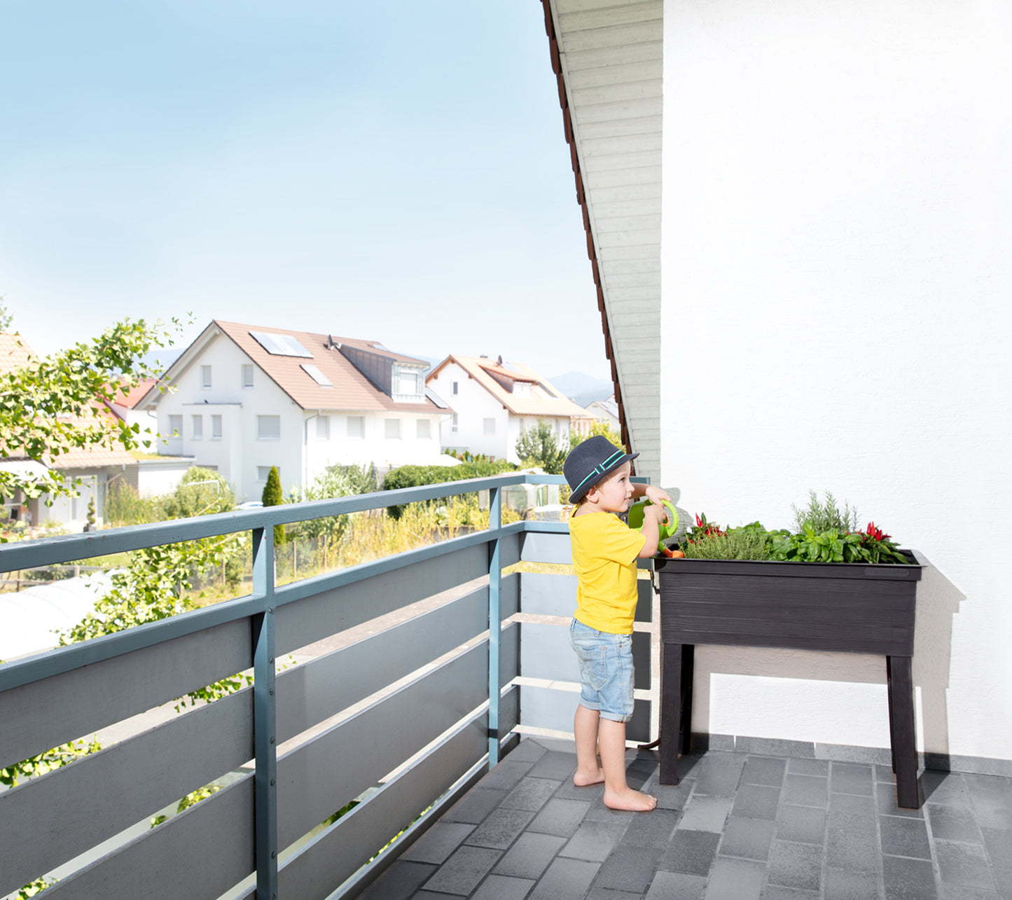 Elevated Raised Garden  Bed