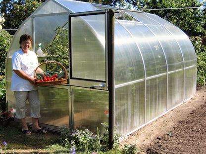 Riga 4 Polycarbonate Greenhouse Harvest