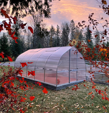 Riga 5 Polycarbonate Greenhouse Closed