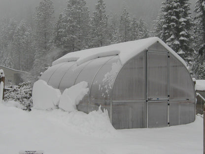 Riga 5 Polycarbonate Greenhouse in Cold Climate