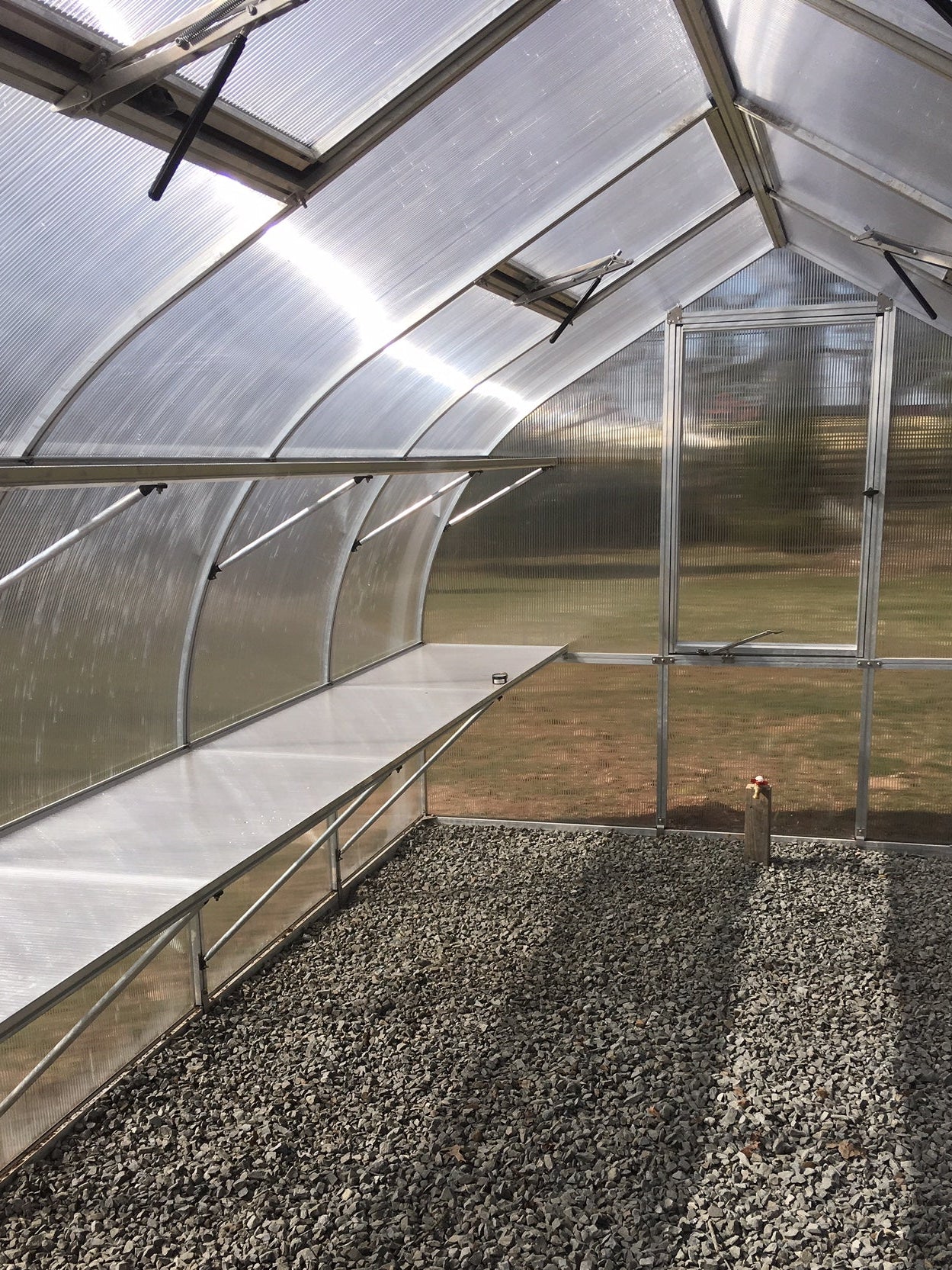 Riga 5 Large Polycarbonate Greenhouse Gravel Floor and Shelf