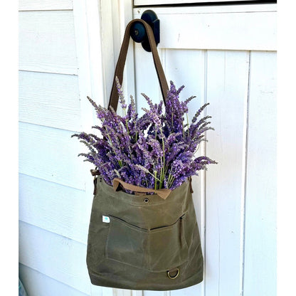 Garden tool bag for harvesting