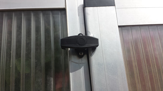 Riga greenhouse sash lock black plastic